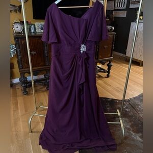Evening Gown Chiffon NWT size 18